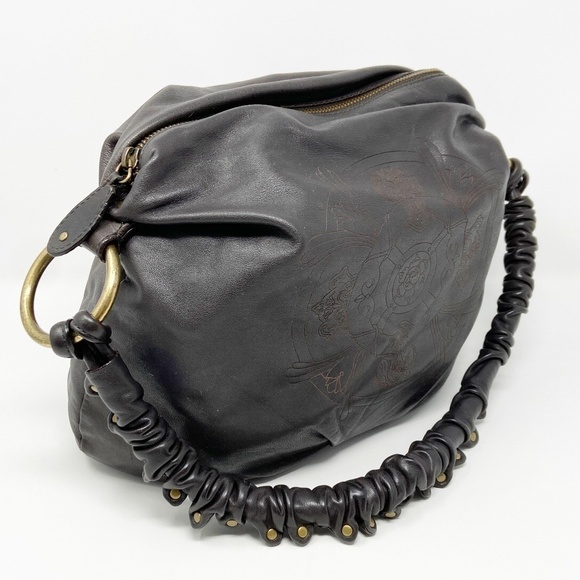 KATE LANDRY | Embossed Leather Shoulder Bag - Picture 9 of 16